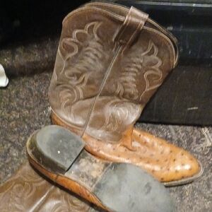 Brown Leather Cowboy Boots with Intricate Stitching